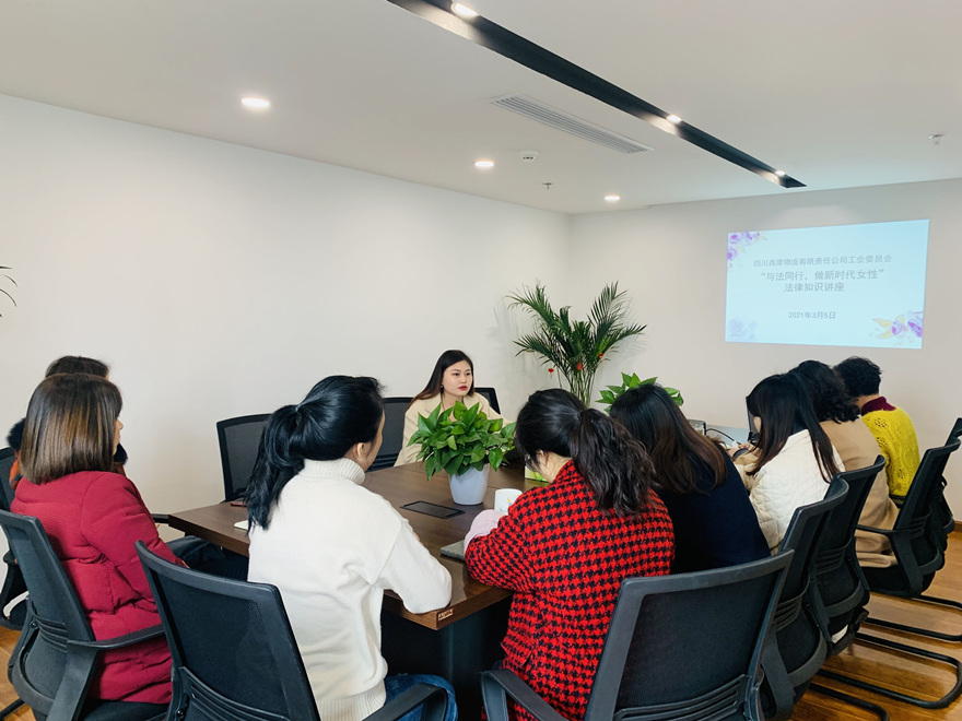附图1法律知识讲座现场_副本 附图1法律知识讲座现场_副本