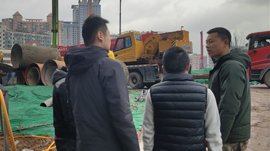 现场了解成都环球贸易广场项目材料需求 现场了解成都环球贸易广场项目材料需求